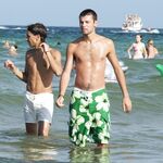 Sporting Hotties Bulging & Floppin Around