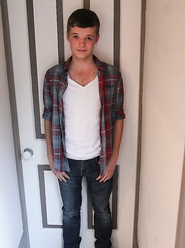 Adorable gay boy Arthur Candy wanks his uncut dick and