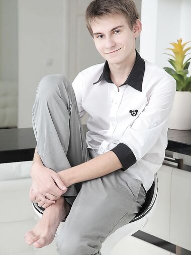 Feminine gay boy Mark plays with his huge dick and tastes