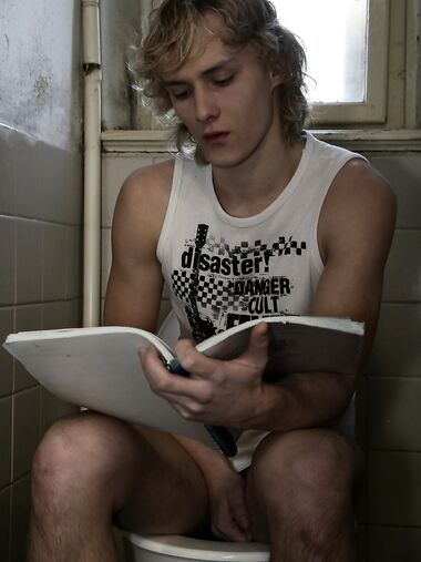 Gay boys Martin North & Dominik Day enjoy doggystyle anal